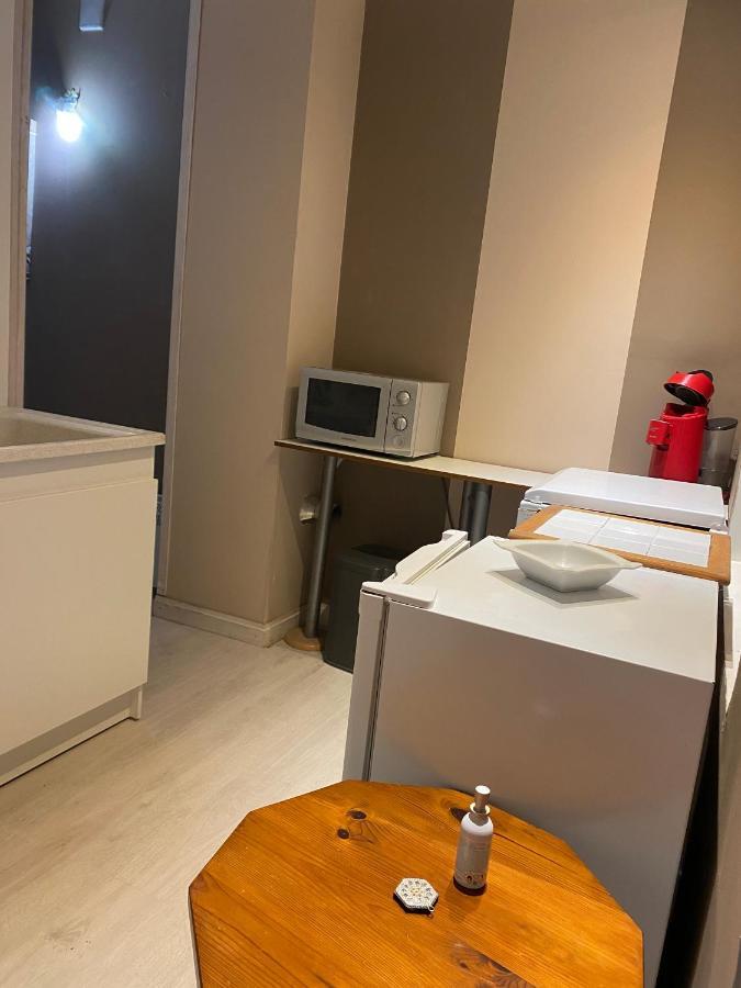 Apartamento Adorable Gesthouse Avec Parking Gratuit Sur Place. Le Chene Exterior foto